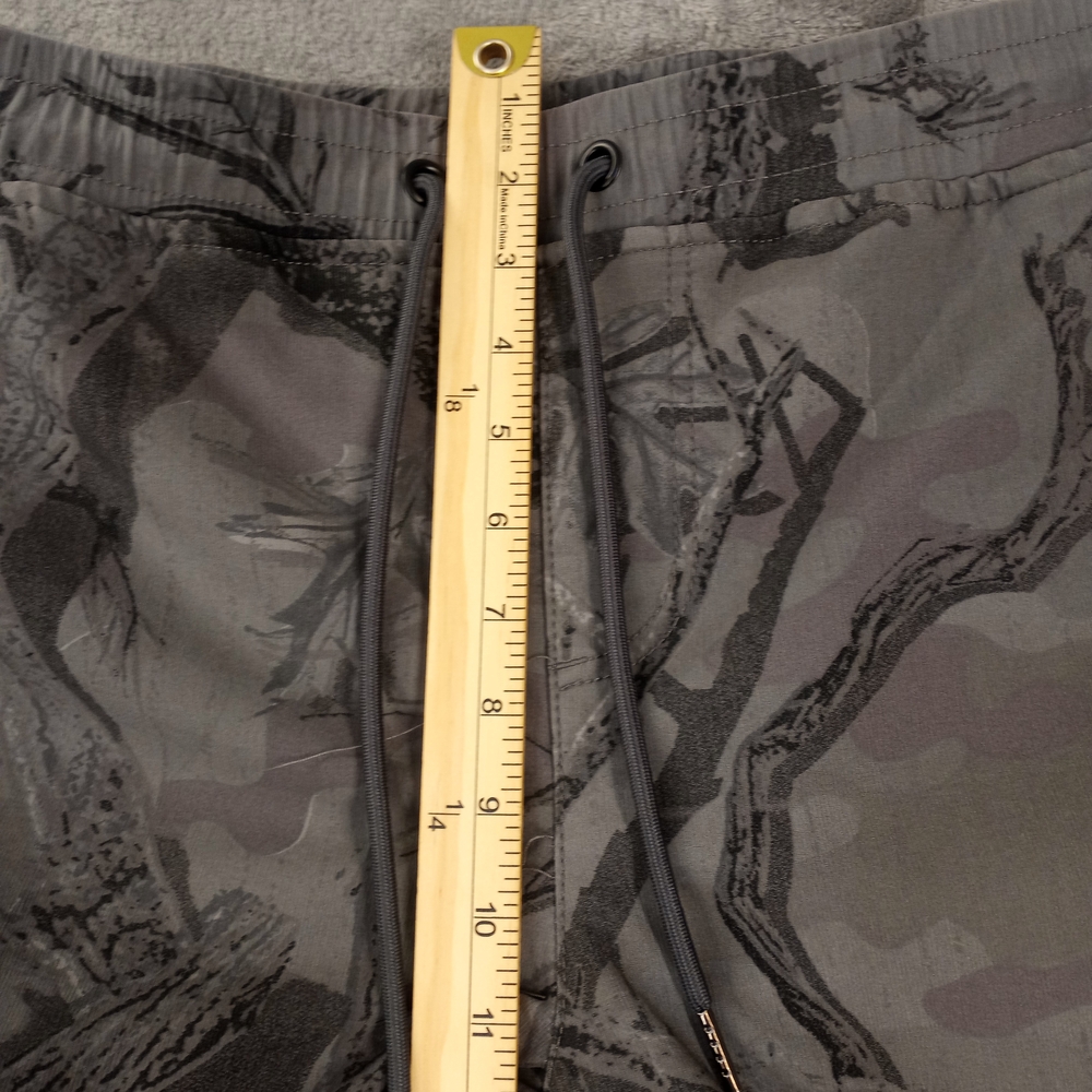 RGSTR Men's Gray Camouflage Cargo Pants with Reflective Trim Size Medium - Picture 10 of 14